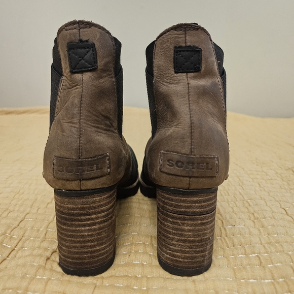 Sorel Addington Chelsea Ankle Boots Black Brown Leather Chunky Heel Sz 7.5 - Picture 8 of 8